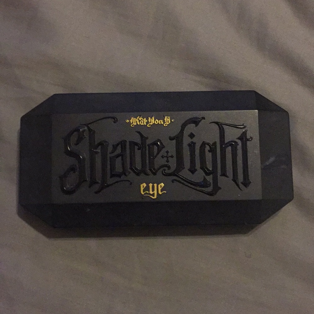 Kat Von D Shade+Light Quad (Plum)